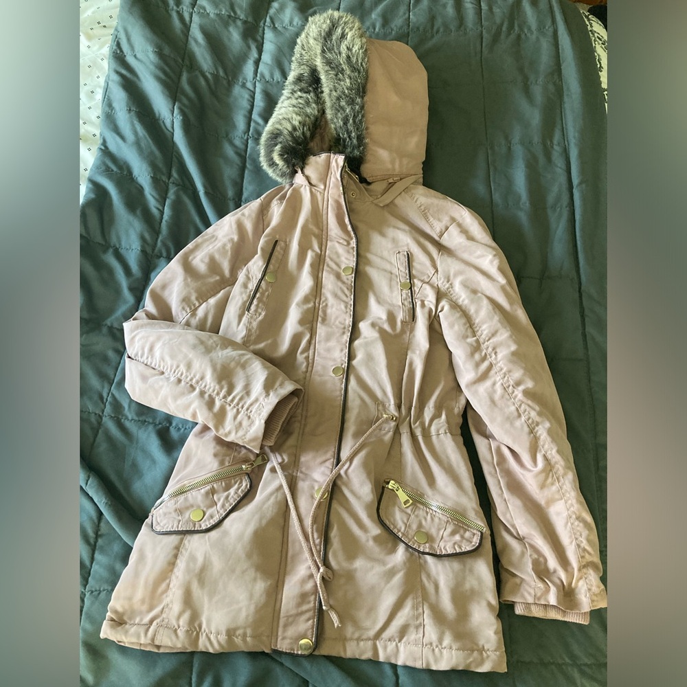Snobbish Collection Winter Coat w/ Gold Toned  Hardware in Blush Pink